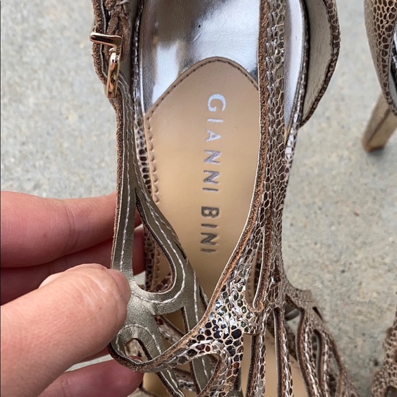 Gianni Binni Gold Heels - Picture 3 of 7